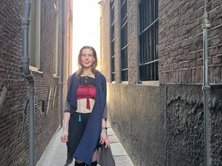 First-time voyeur fingers herself in the centre of Amsterdam in broad daylight